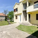 Luxury Apartment Issa