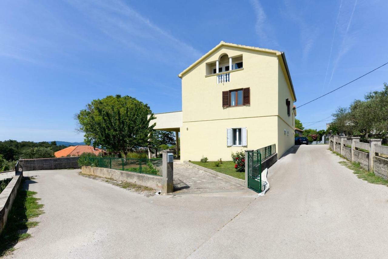 Luxury Issa Apartament *