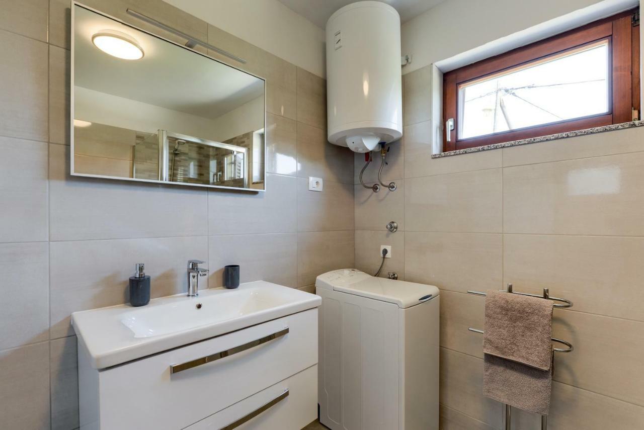 Luxury Issa Apartament