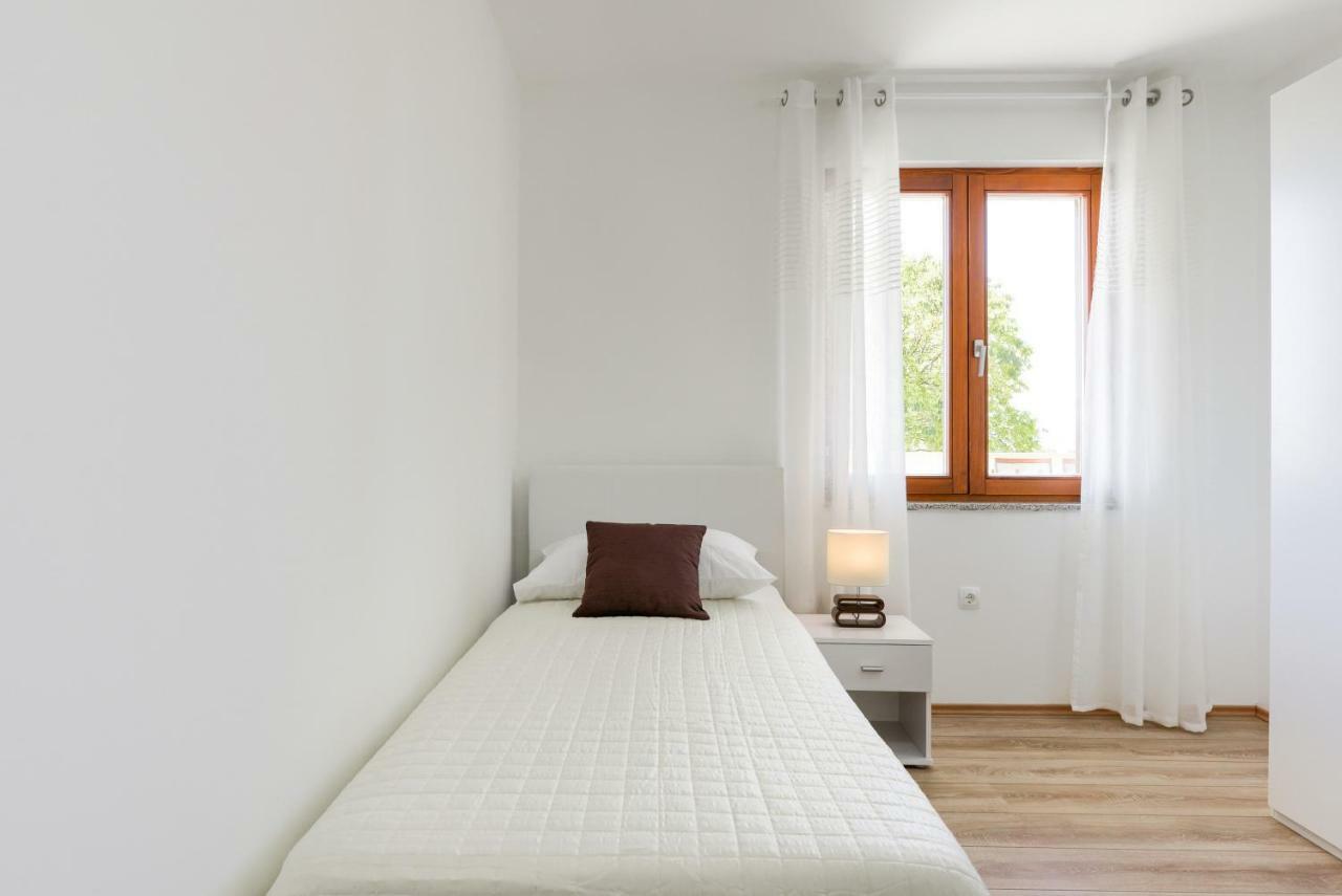 Luxury Issa Apartament *